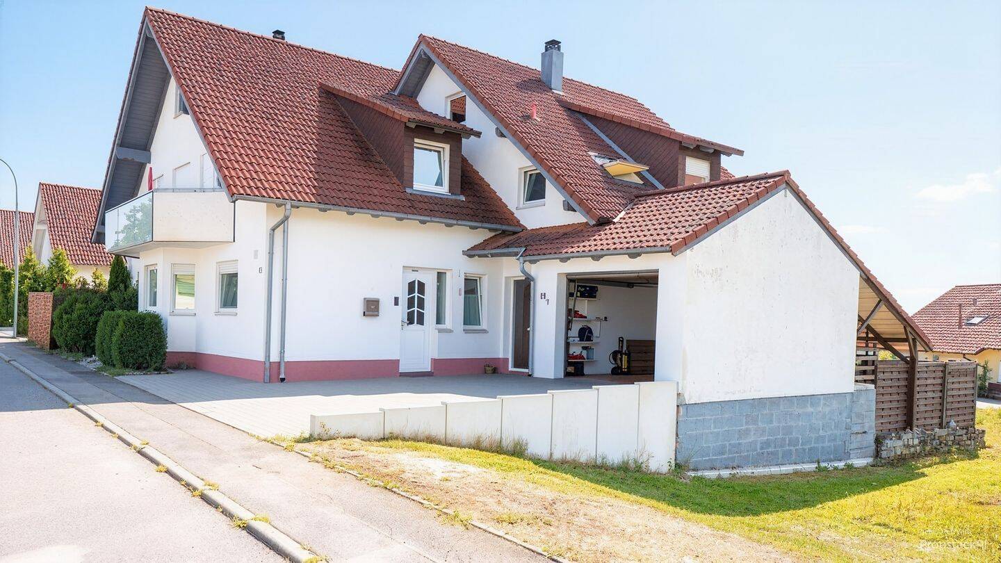 Großzügiges Zuhause mit besonderem Raumgefühl und viel Privatsphäre – FALC Immobilien, 74831 Gundelsheim