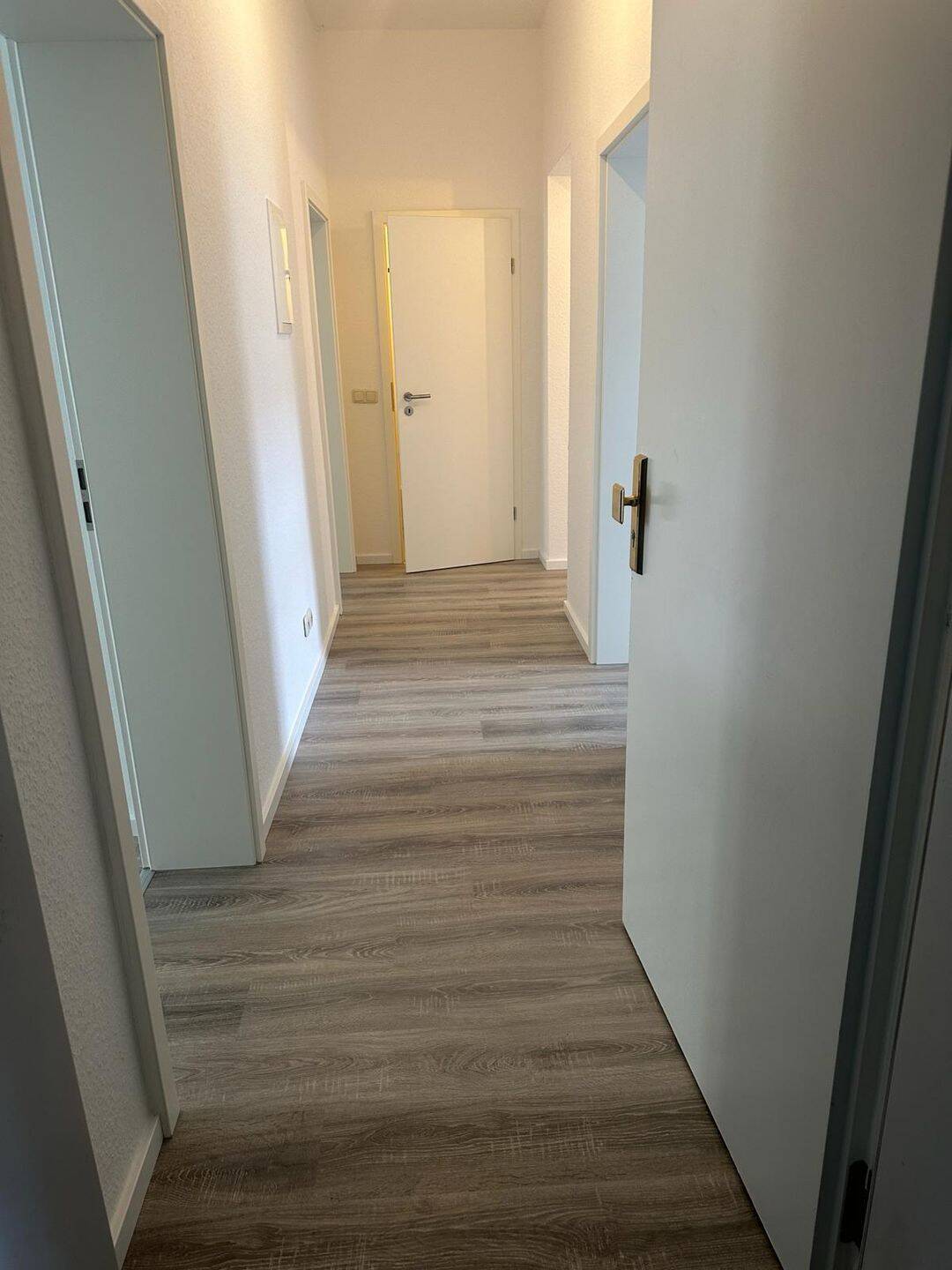 Schöne sonnige 3 Zimmerwohnung wartet auf junges Wohnen, 99085 Erfurt (Daberstedt Hohenwinden Ilversgehofen Johannesvorstadt Krämpfervorstadt)