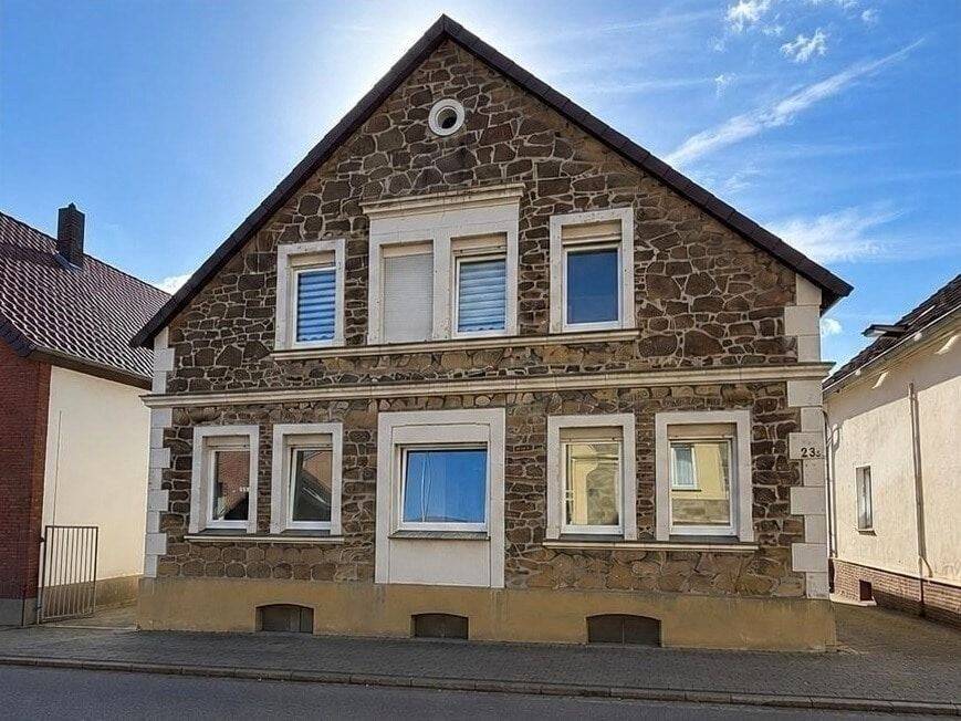 Raum für die ganze Familie – Großzügiges Einfamilienhaus mit vielfältigen Möglichkeiten, 32108 Bad Salzuflen