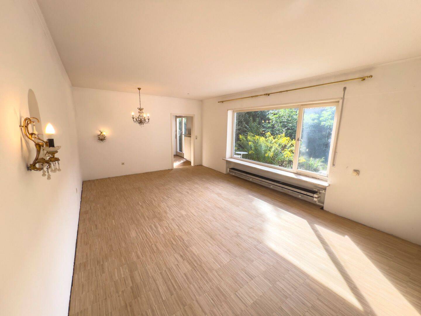 Wohnung in Stadtbergen mit Terrasse und Garten Nutzung – ca. 100qm, 86391 Stadtbergen