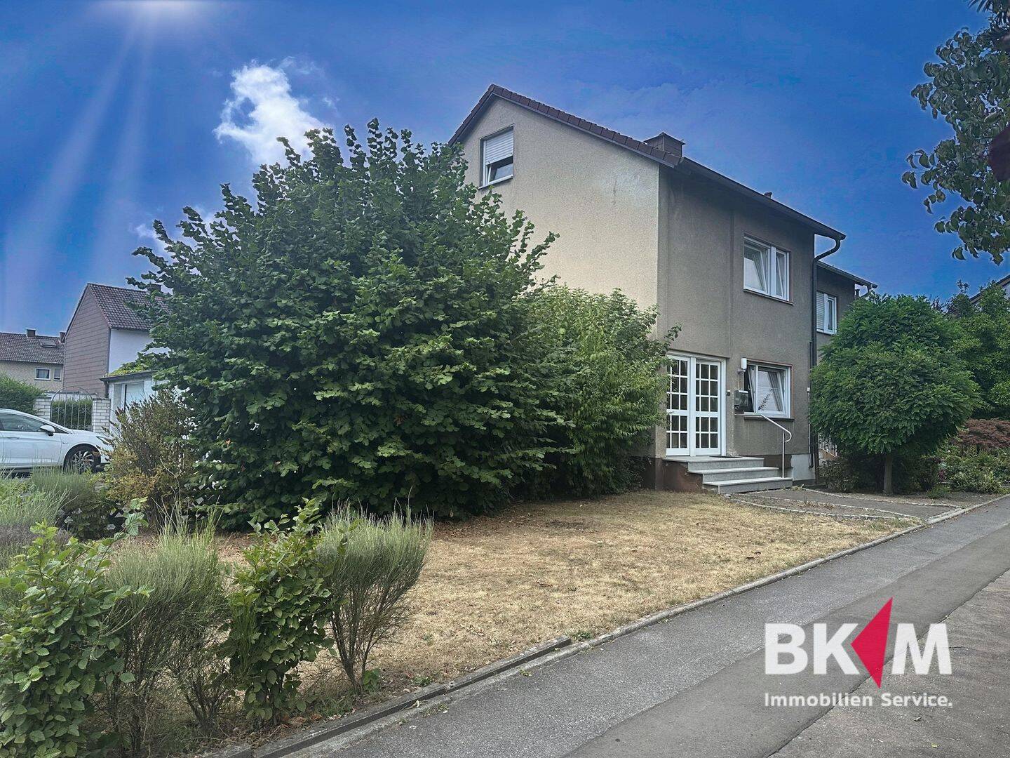 Reihenendhaus auf großem Grundstück mit Garage in Uentrop, 59071 Hamm