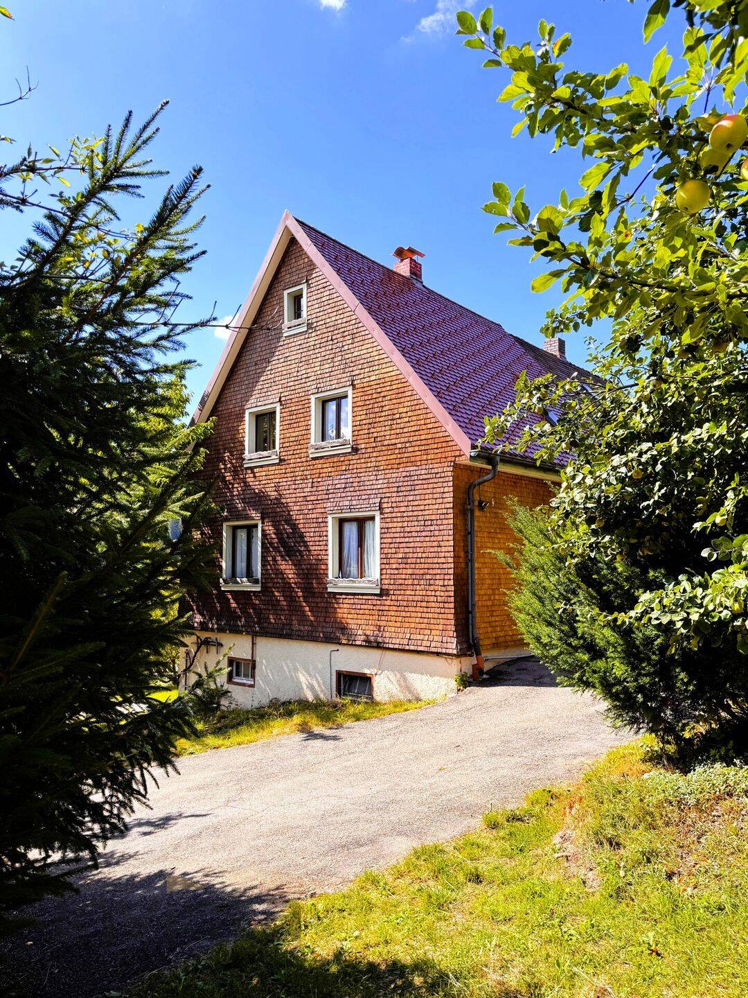 „Haus mit Charakter und Zukunftspotenzial“, 79859 Schluchsee