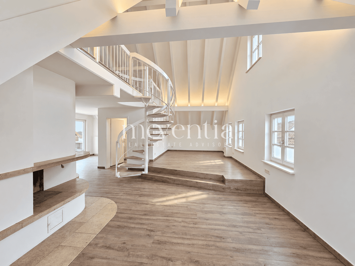 Wohnen wie im Haus – Maisonette mit 2 Dachterrassen im Herzen Reutlingens, 72764 Reutlingen