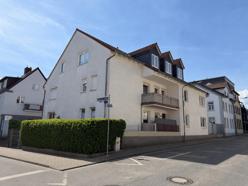 Attraktive 3-Zimmer-Eigentumswohnung mit Terrasse und Tiefgaragenstellplatz in gefragter Lage von Frankfurt-Heddernhe…, 60439 Frankfurt am Main (Heddernheim Kalbach Niederursel Praunheim)