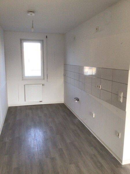 Willkommen Zuhause: 3-Zimmer-Dachgeschosswohnung, 70806 Kornwestheim