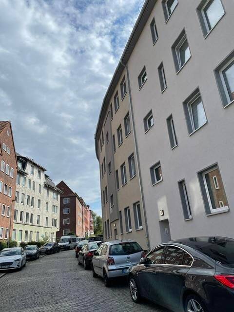 Renovierte 2,5 Zimmer-Wohnung in Kiel in einem energetischen saniertem Gebäude, 24143 Kiel (Gaarden-Ost Gaarden-Süd)