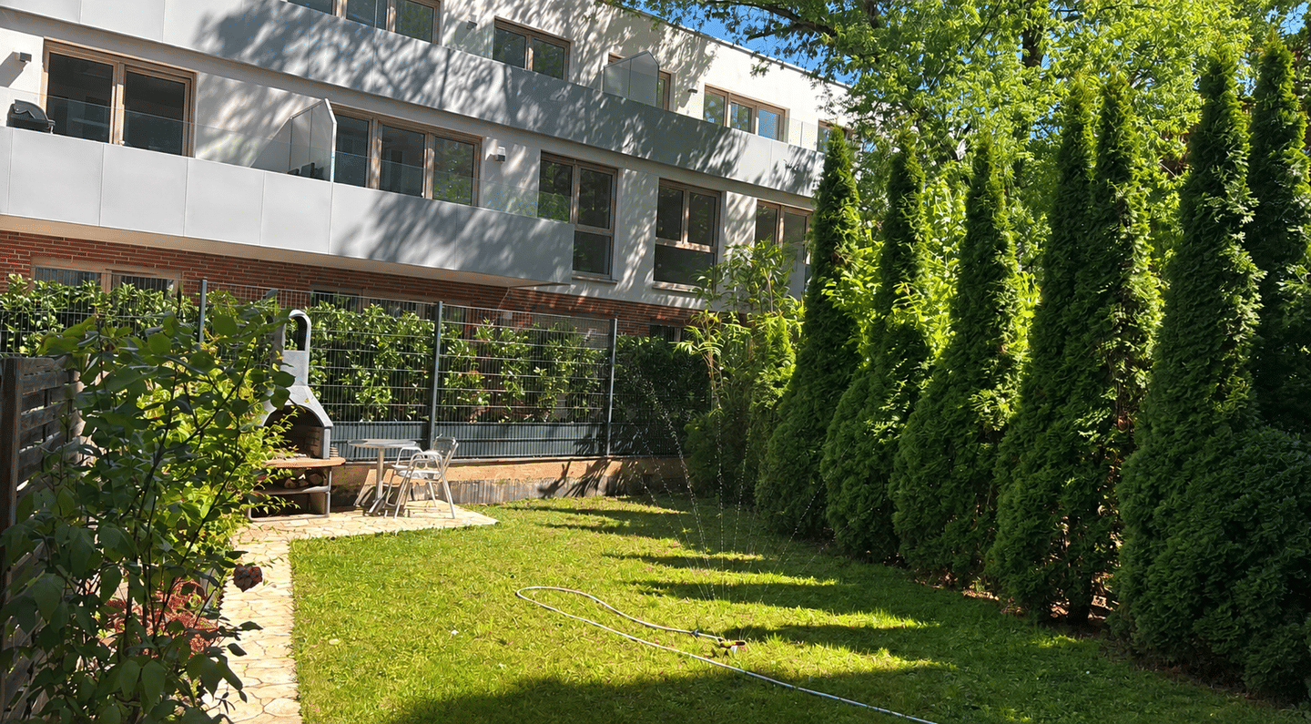 Helle & modern sanierte 4-Zimmer-Wohnung mit ca. 80 qm² Garten, 40223 Düsseldorf (Bilk Flehe Unterbilk)