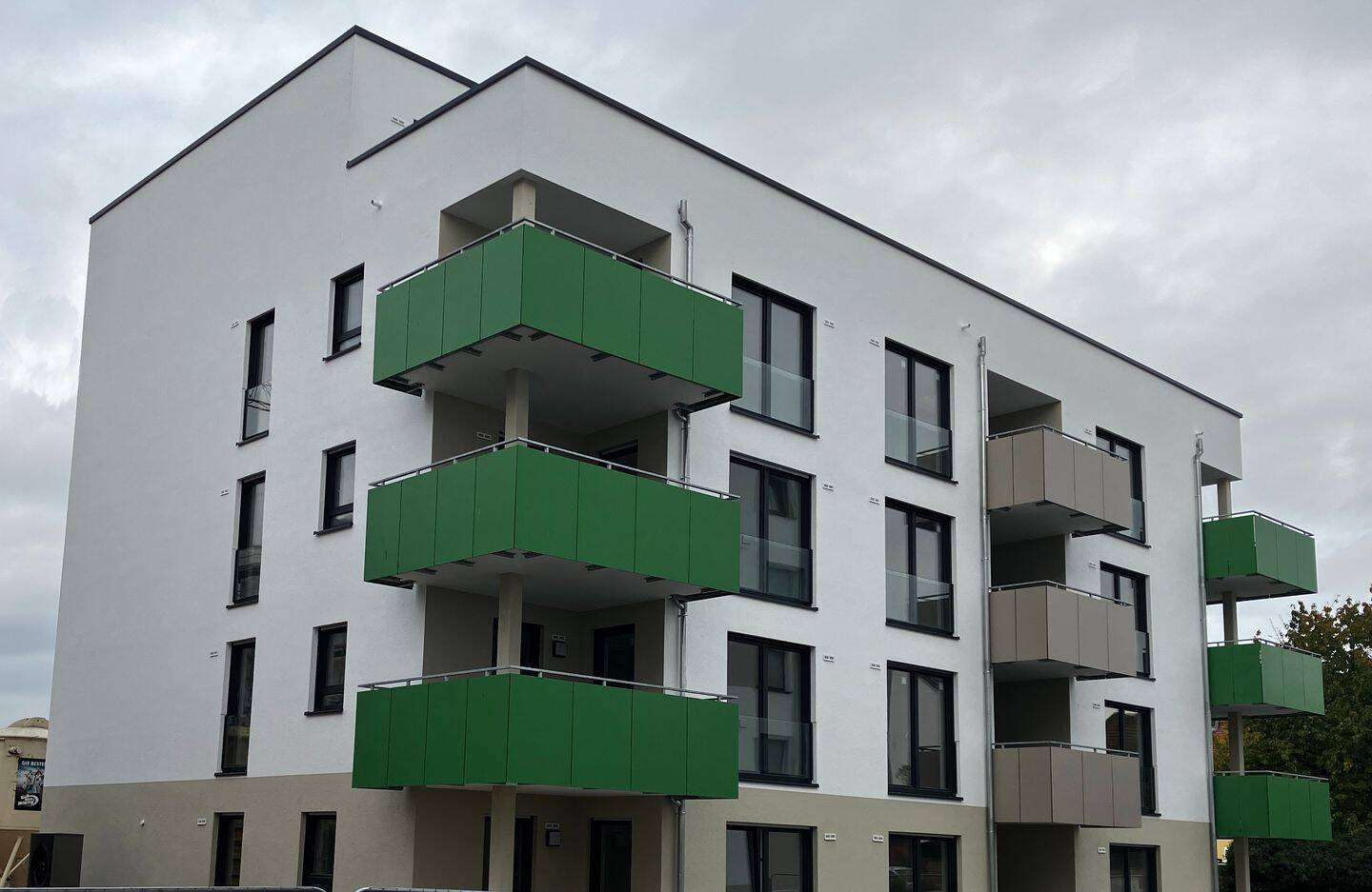 Erstbezug! 1-Zimmerpenthousewohnung in guter Lage von Vellmar, 34246 Vellmar (Hof Mondschirm)