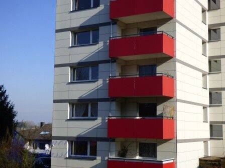 Barrierefreie und renovierte 2 Zimmerwohnung mit Balkon und herrlichen Ausblick, 32760 Detmold