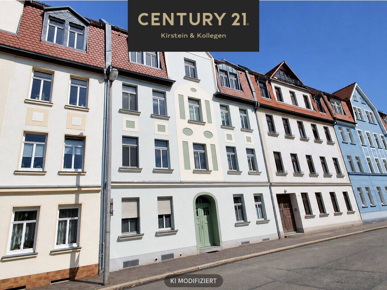 Helle 4-Zimmer-Dachgeschosswohnung mit großem Balkon, 7551 Gera