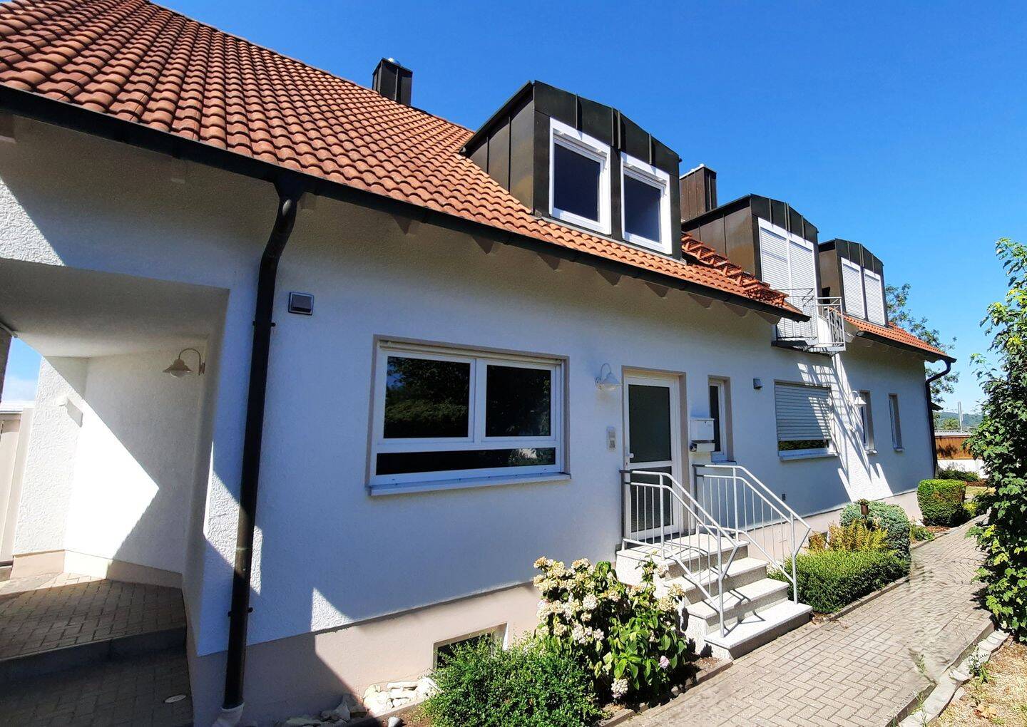 Außergewöhnliches Reiheneckhaus mit kleinem Garten, 96149 Breitengüßbach