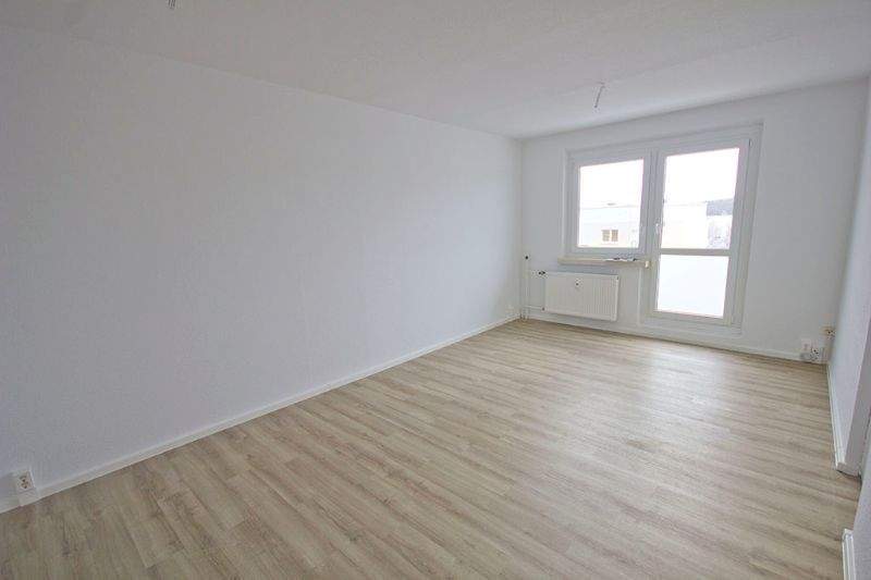 Große 3-Raumwohnung in grüner Lage!, 6120 Halle (Saale) (Dölau Heide Nord Heide Süd Kröllwitz Lettin)