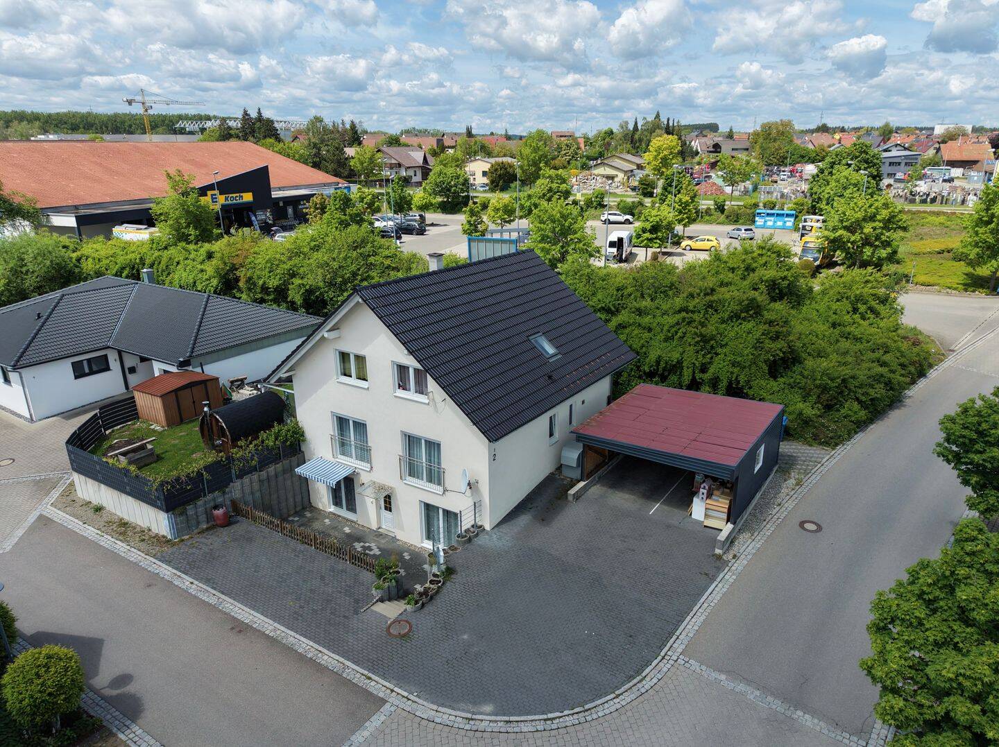 Modernes, großzügiges EFH mit ELW  Eckgrundstück, 72355 Schömberg