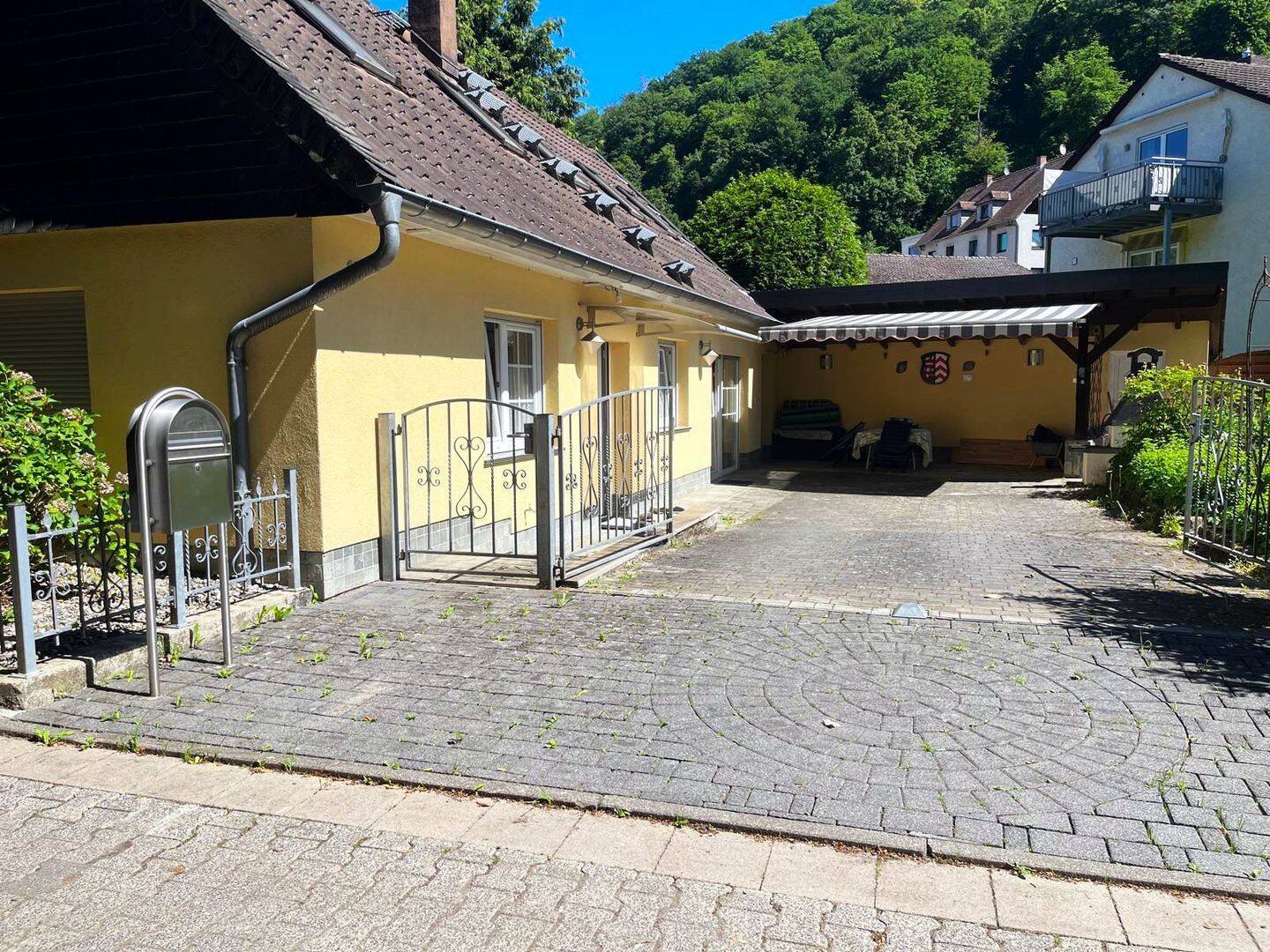 Freistehendes Einfamilienhaus mit Garten und Garage Eppstein/Taunus, 65817 Eppstein