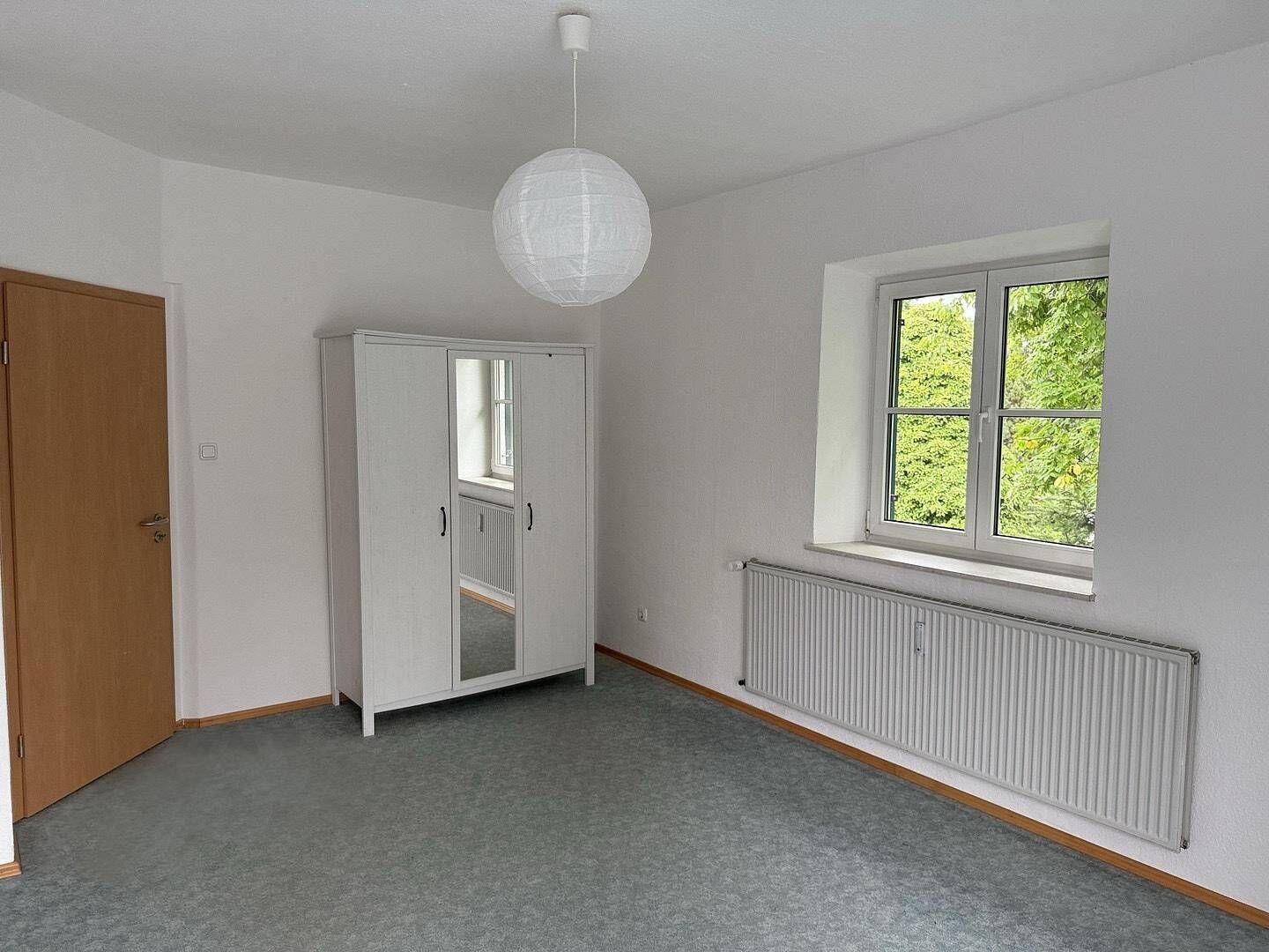 2 Zimmer-Wohnung mit Wintergarten ideal für WG/Pärchen, verkehrsgünstig, 81249 München (Allach-Untermenzing Aubing-Lochhausen-Langwied Pasing-Obermenzing)