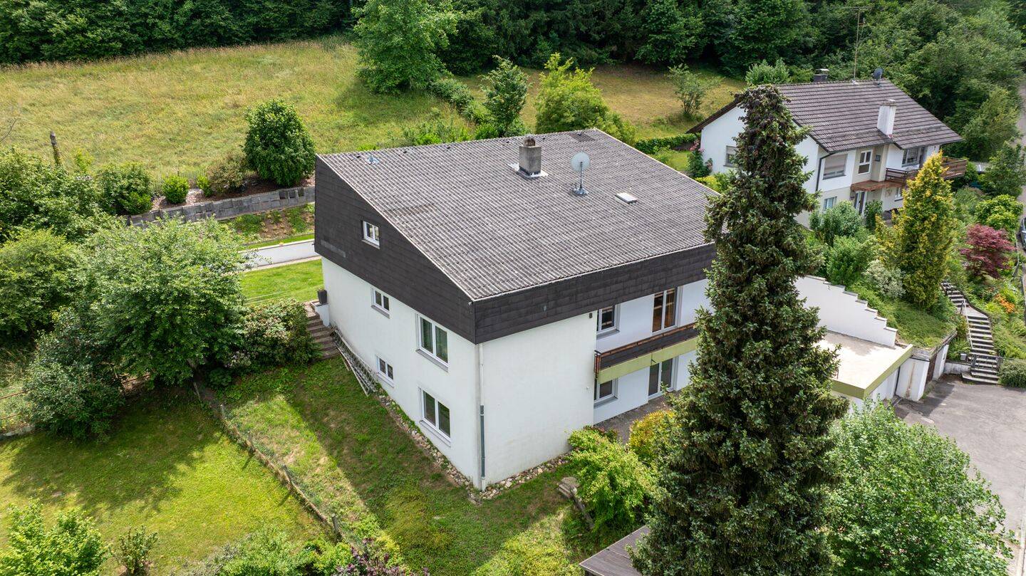 Zuhause mit Weitblick – großzügiges Wohnen – ca. 295 m² Wohnfläche in traumhafter Ortsrandlage, 79798 Jestetten