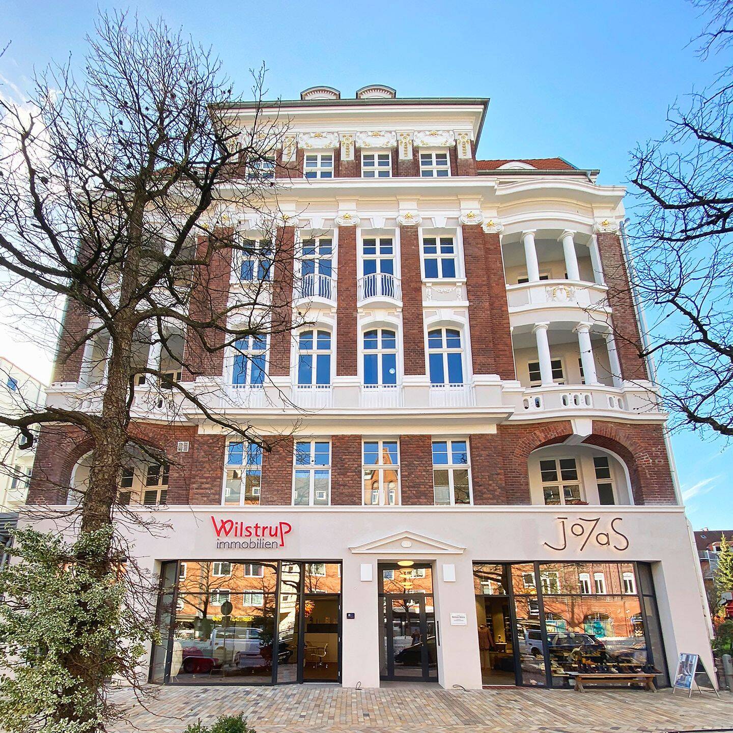 Tolle 3-Zimmer-Wohnung mit Loggia im 3. Stock eines topsanierten Altbaus in der Holtenauer. Mit Fahrstuhl, 24105 Kiel (Blücherplatz Brunswik Düsternbrook)