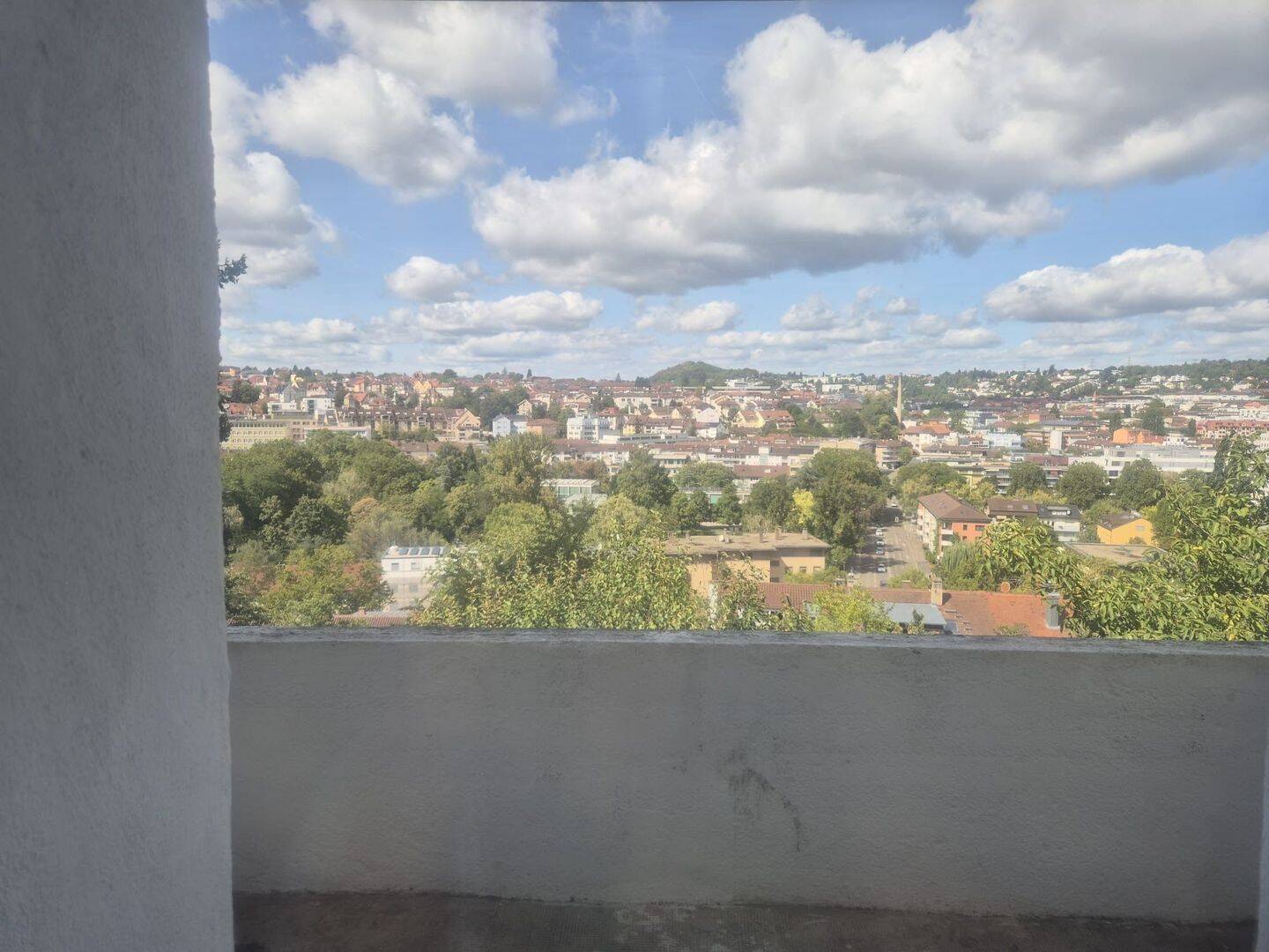Schöne 3-Zimmer-Wohnung mit Balkon und Aussicht, 75175 Pforzheim