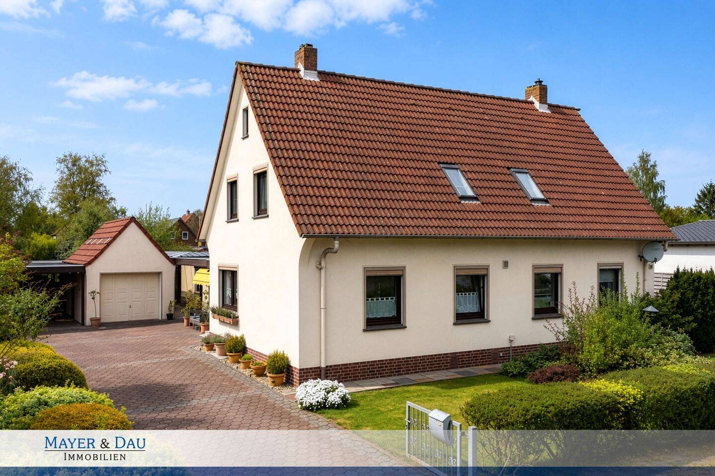 Attraktive Doppelhaushälfte mit großem Grundstück in ruhiger Lage nahe der Nordsee, Obj.9706, 27472 Cuxhaven