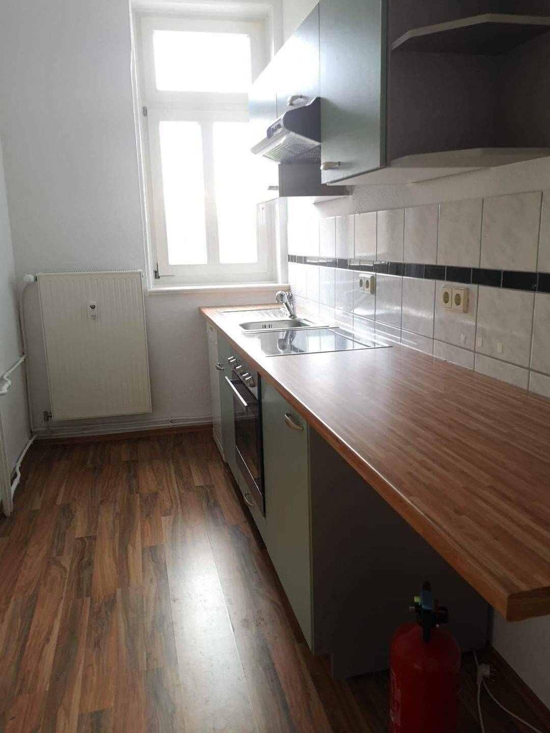 lichtdurchflutete 2-Raumwohnung mit EBK und Badewanne in Sundhausen, 99734 Nordhausen