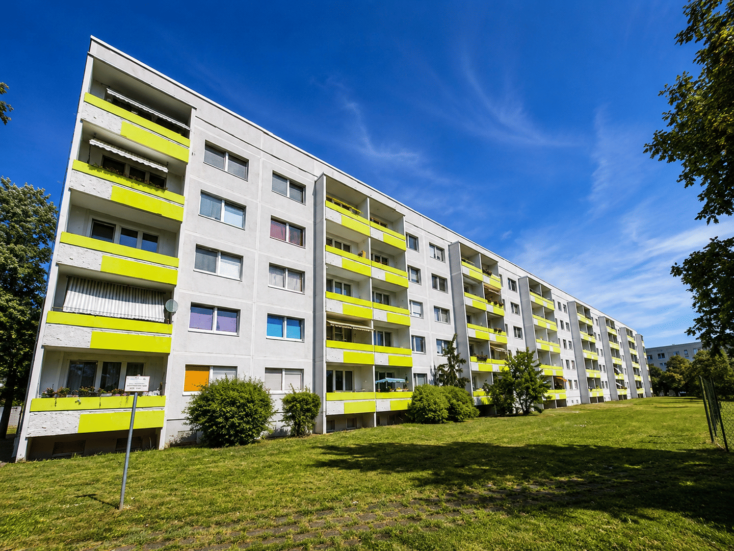 4-RW mit Balkon in der Südstadt zu vermieten!, 6132 Halle (Saale) (Ammendorf-Beesen Planena Radewell-Osendorf Silberhöhe)