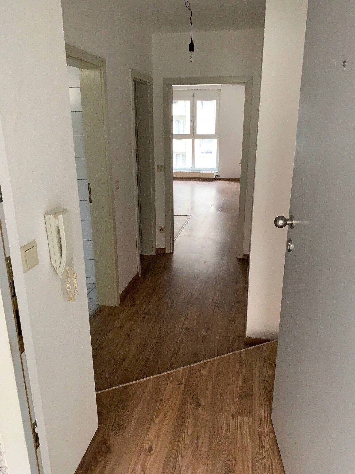Top 1- Zimmer Wohnung!, 90489 Nürnberg (Gärten bei Wöhrd Rennweg Veilhof Wöhrd)