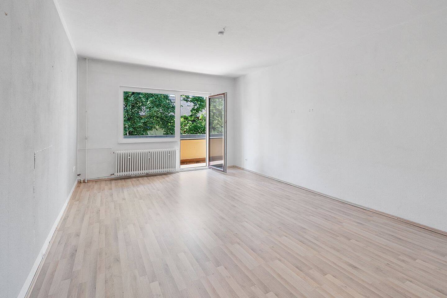Großzügige 4-Zimmer-Wohnung mit Balkon und Gartenmitbenutzung, 12309 Berlin (Tempelhof-Schöneberg Lichtenrade)