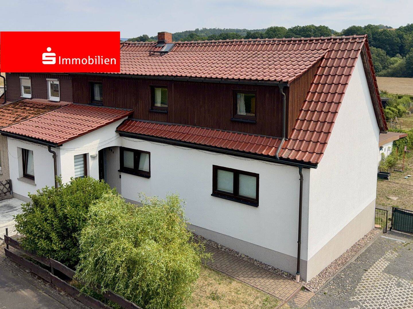 Modernisierte Doppelhaushälfte mit großem Garten, 98597 Breitungen/Werra