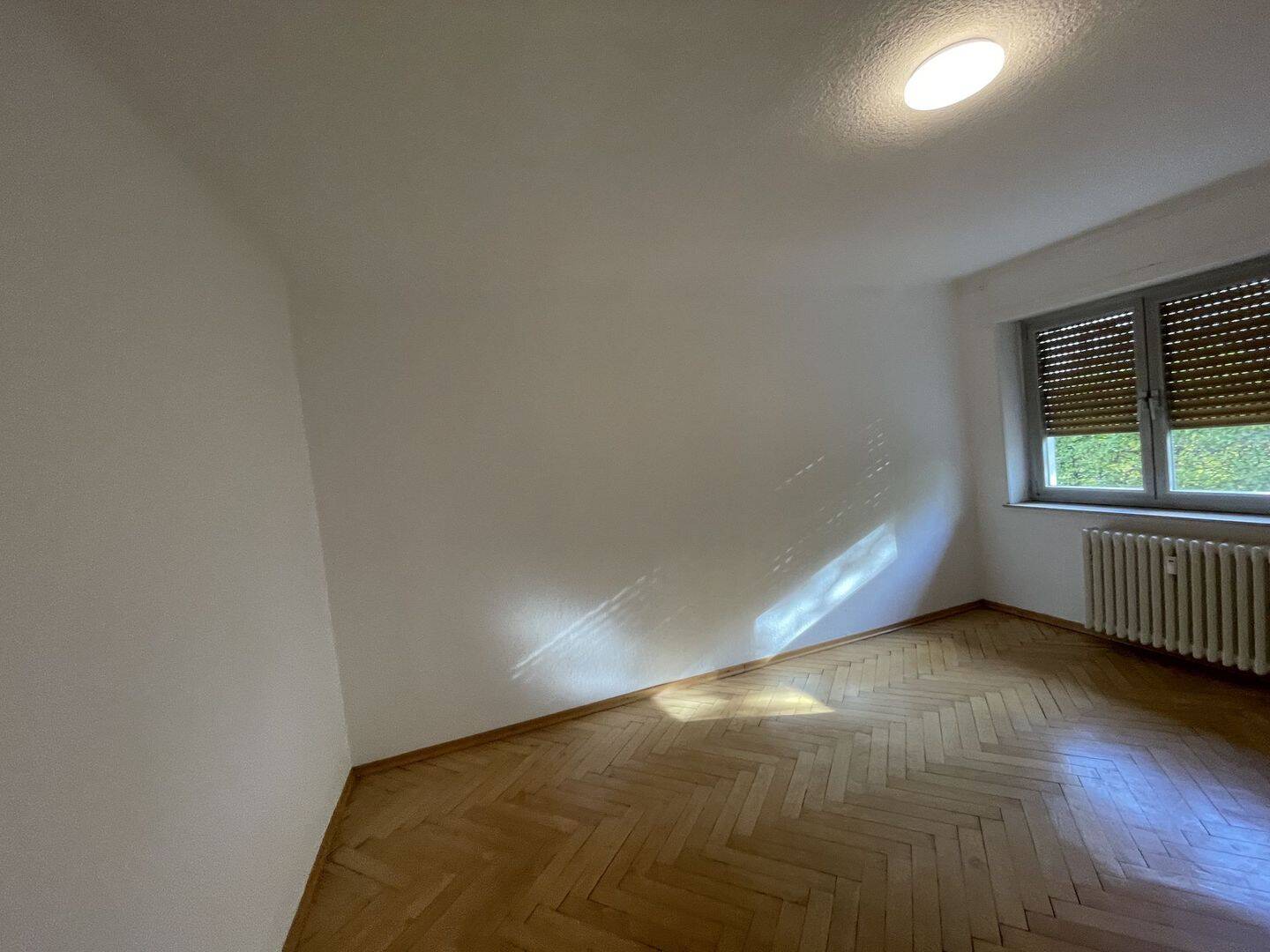 Lichtdurchfluteter Wohnraum: 4,5 Zimmer im Erdgeschoß [HMR-O70E02] [HMR-O70E02], 55743 Idar-Oberstein
