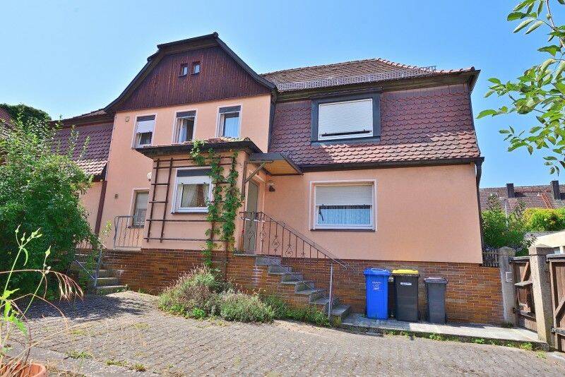Haus, Werkstatt, Halle und Garten warten auf einen neuen Eigentümer, 91593 Burgbernheim