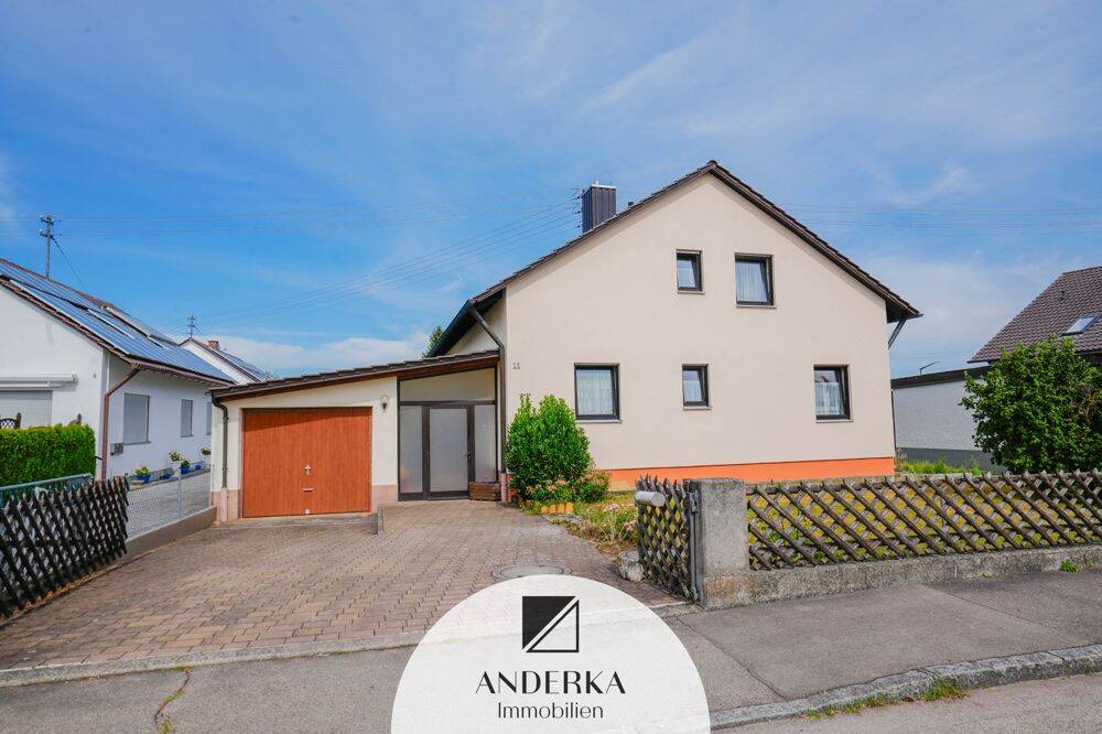 Charmant, gemütlich, voller Möglichkeiten. Einfamilienhaus in Ichenhausen / Oxenbronn zu verkaufen!, 89335 Ichenhausen