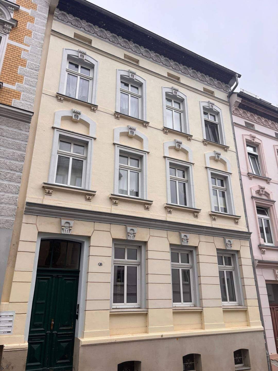 Renovierte 2-Zimmer-Wohnung mit Terrasse im Ostviertel von Gera, 7546 Gera