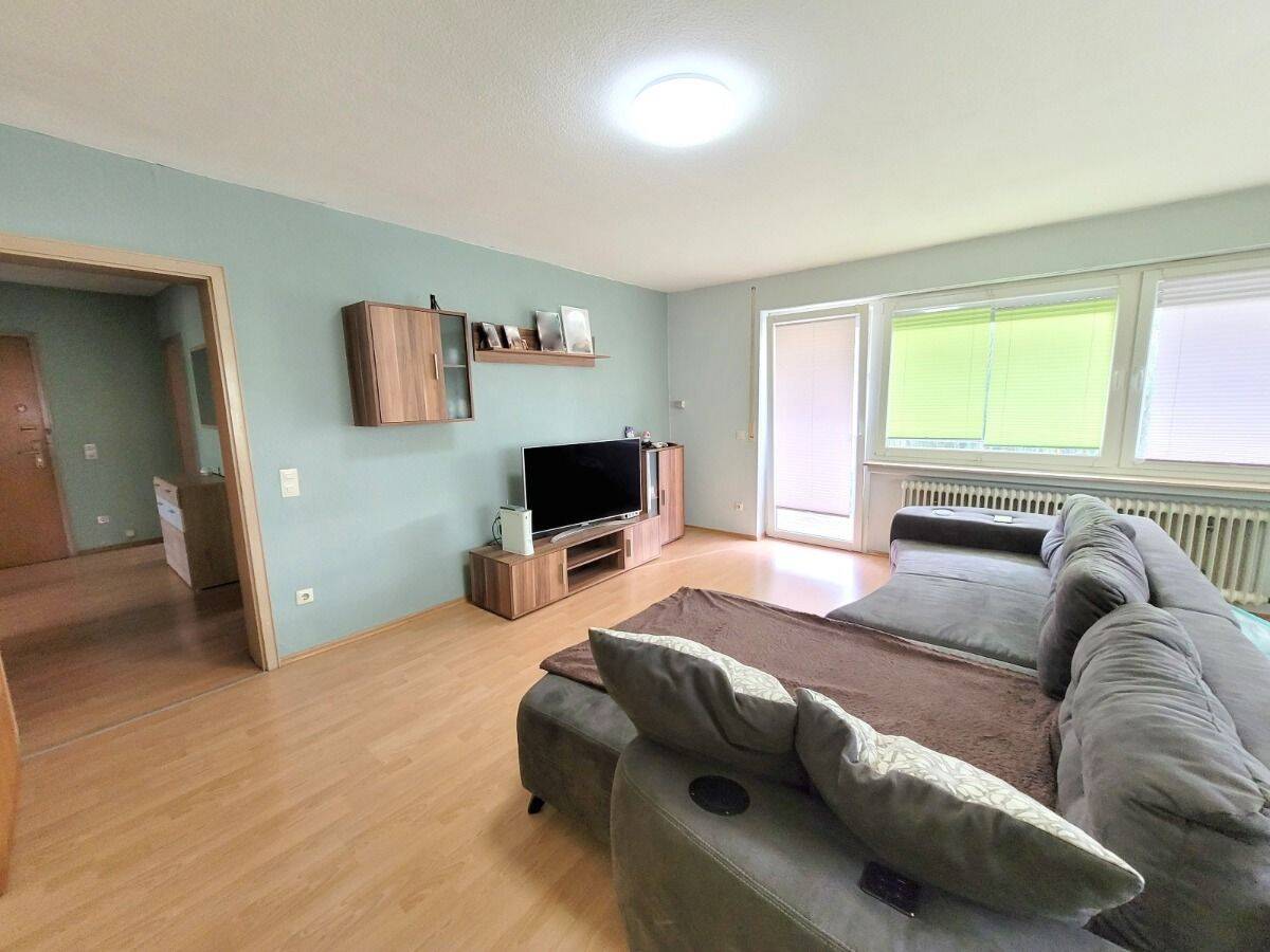 **NEU** 3 Zimmer- Obergeschosswohnung mit Garage und Balkon + Gartenmitbenutzung, 78559 Gosheim