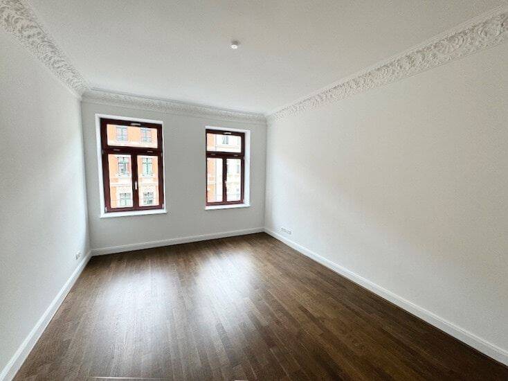 Zentral & trotzdem ruhig! + Balkon + Parkett + Stuck + Fußbodenheizung + Wanne & Dusche + LED-Licht, 4315 Leipzig (Neustadt-Neuschönefeld Sellerhausen-Stünz Volkmarsdorf)