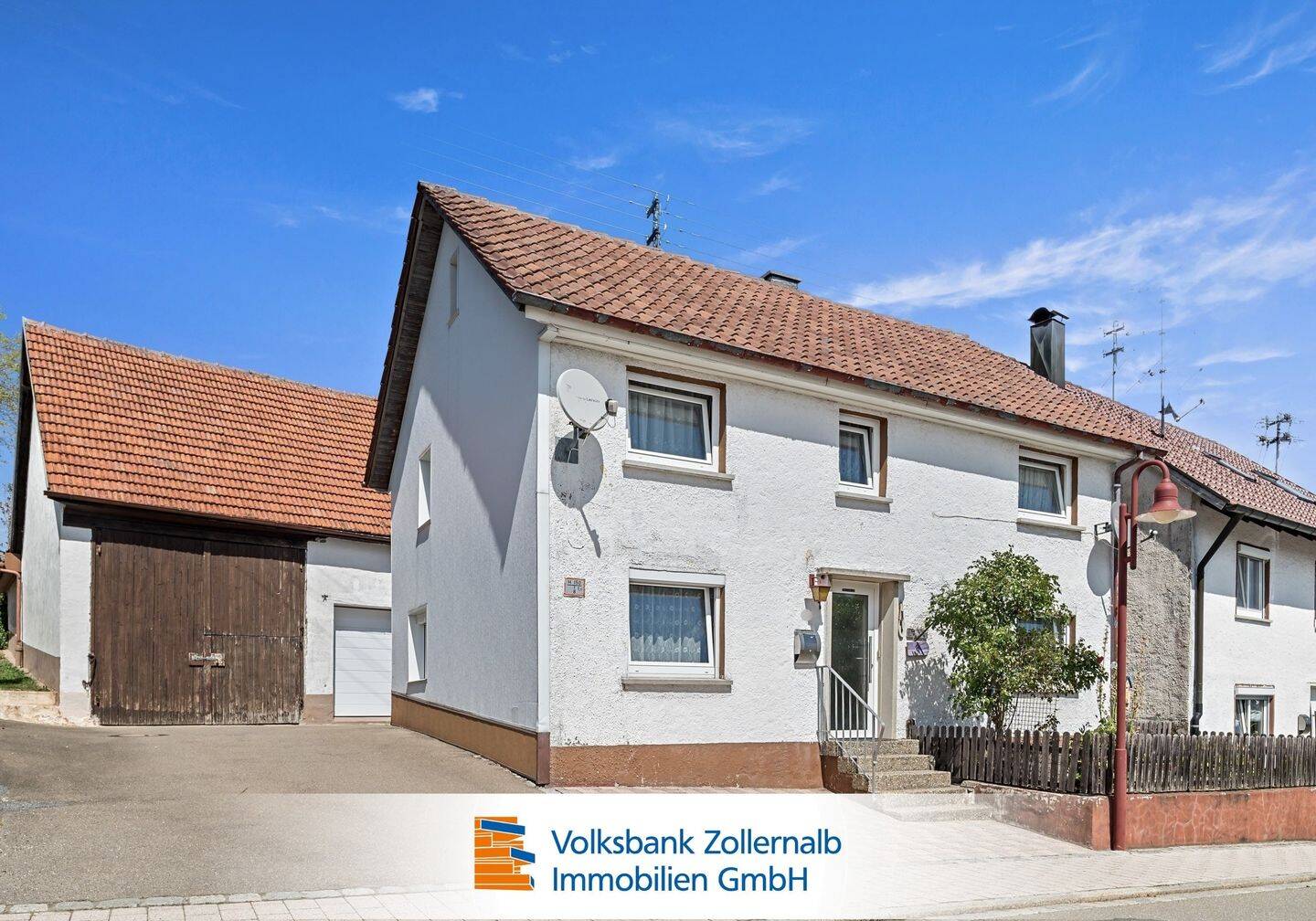 Einfamilienhaus mit Nebengebäuden/Schuppen, 72469 Meßstetten