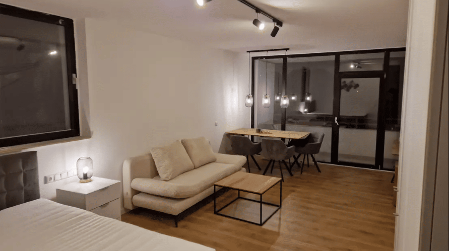 Möblierte 1-Zimmer-Wohnung mit Küche & Balkon, 65187 Wiesbaden (Biebrich Wiesbaden)