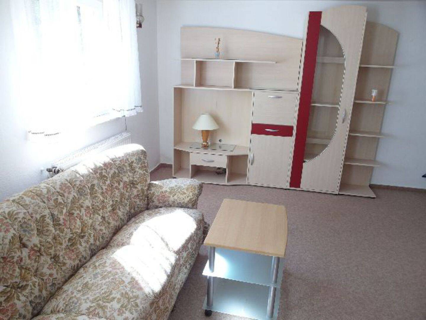 Möblierte Wohnung mit ruhiger Terrasse, Dusch-Bad und Einbauküche zum monatlichen Festmietpreis!, 31787 Hameln