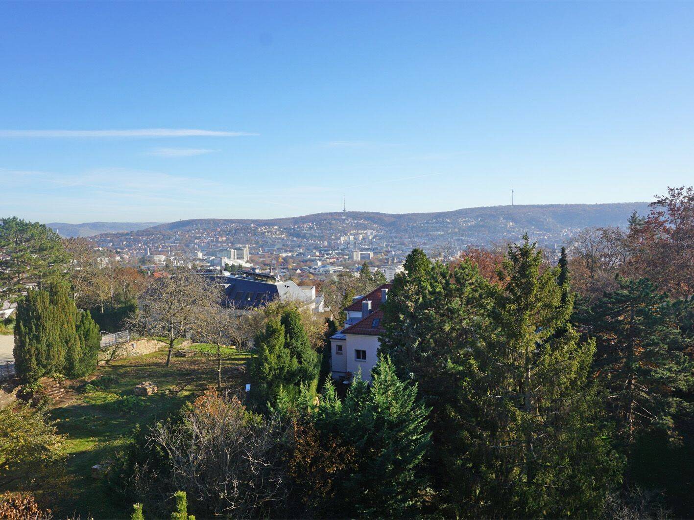 FEUERBACHER HEIDE: Ruhiges Wohnen in exponierter Aussichtslage, 70192 Stuttgart (Feuerbach Nord)