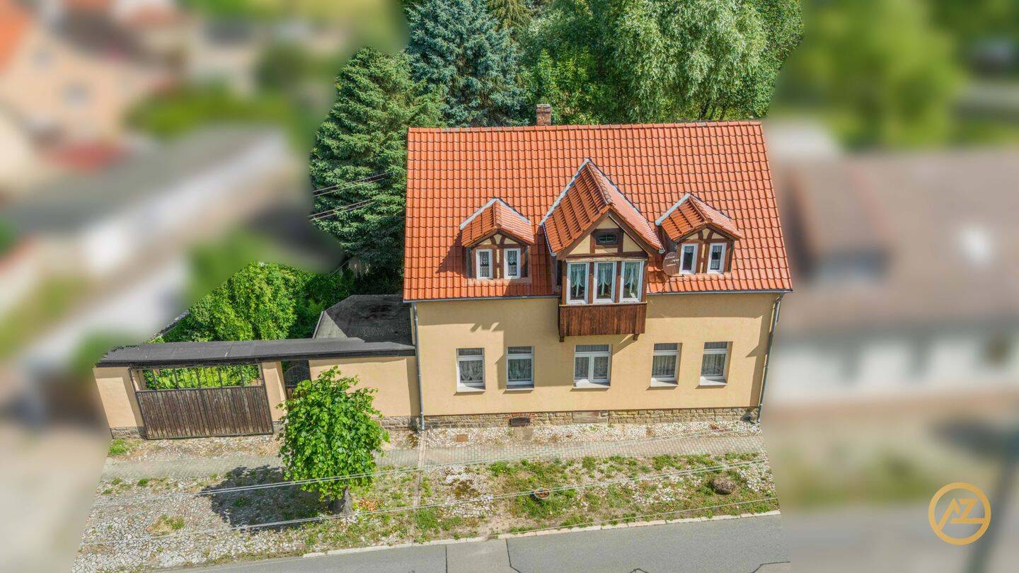 „Repräsentatives Wohnhaus in Seehausen-Börde mit Garagen und großem Potenzial“, 39365 Eilsleben