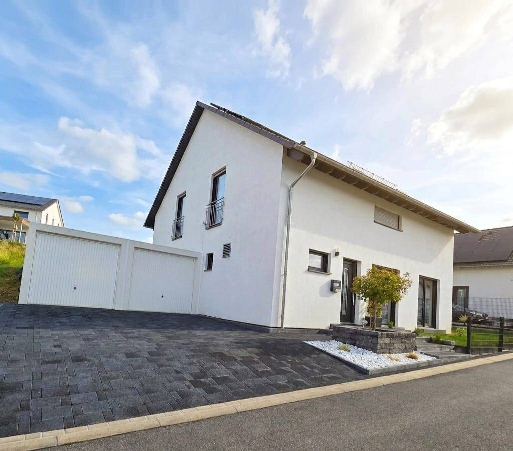 Modernes Smart-Home-Idyll in Elztal-Auerbach : Nachhaltiger Luxus für die ganze Familie, 74834 Elztal