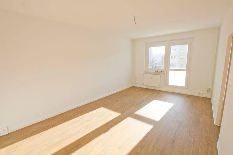 Moderne 3- Zimmerwohnung (Wohnberechtigungsschein erforderlich!), 6120 Halle (Saale) (Dölau Heide Nord Heide Süd Kröllwitz Lettin)