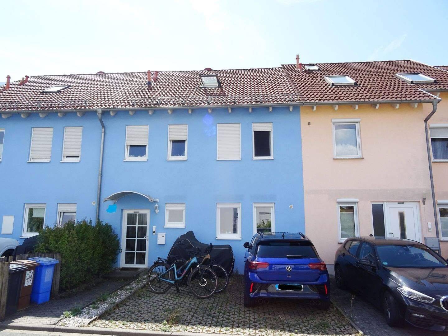 Gepflegtes Reihenmittelhaus in ruhiger Wohnlage – ein Zuhause zum Wohlfühlen, 97078 Würzburg (Grombühl Lindleinsmühle Versbach)