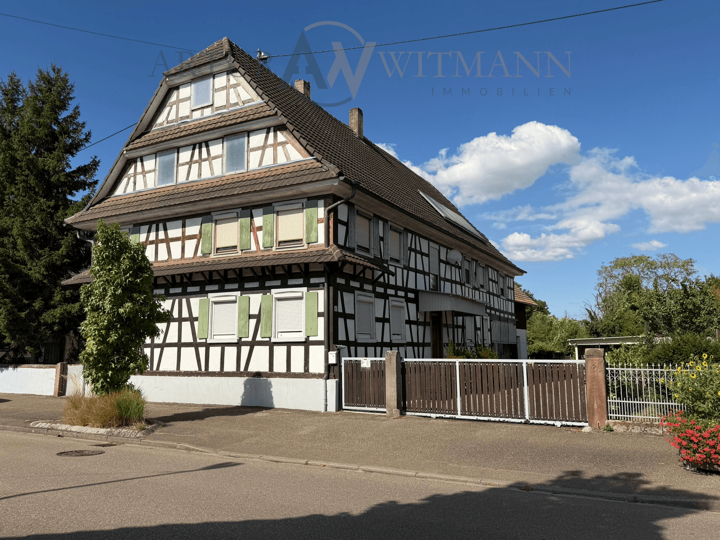3.114 m² Grundstück & ca. 240 m² Wohnfläche – Historisches Anwesen in Nonnenweier, 77963 Schwanau