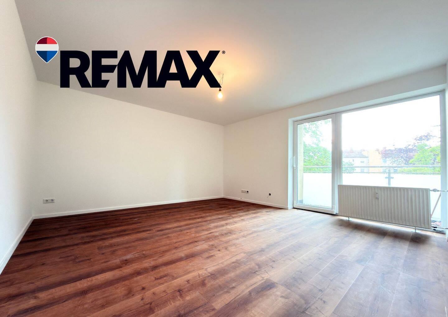 Erstbezug nach Kernsanierung – 3 Zimmer mit Loggia, EBK, Aufzug, Stellplatz, 90766 Fürth (Eigenes Heim Hardhöhe Unterfarrnbach Weststadt)