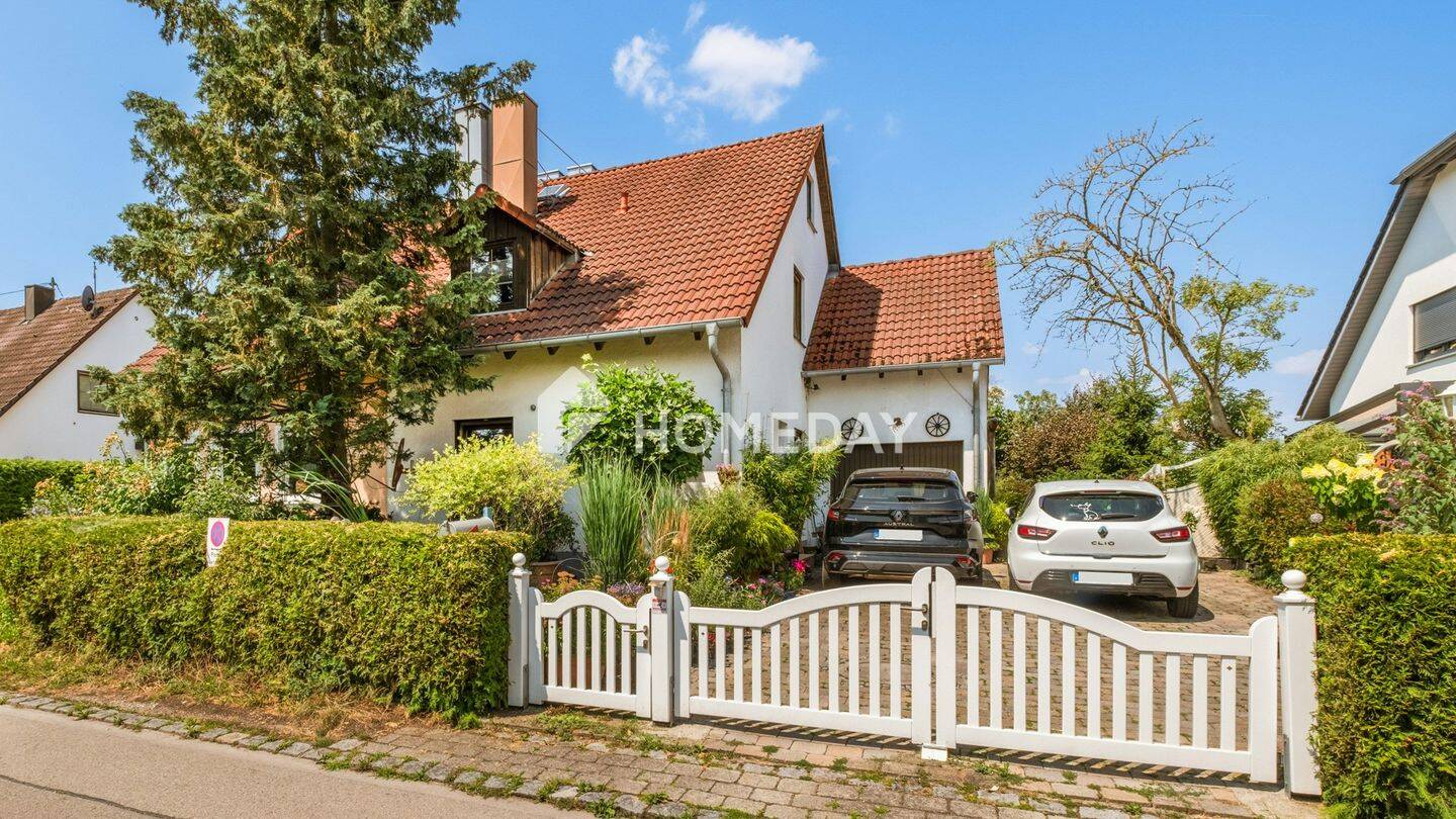 Naturnahes & familienfreundliches Wohnen: DHH mit Gartenidylle, Terrasse und Garage in Hallbergmoos, 85399 Hallbergmoos