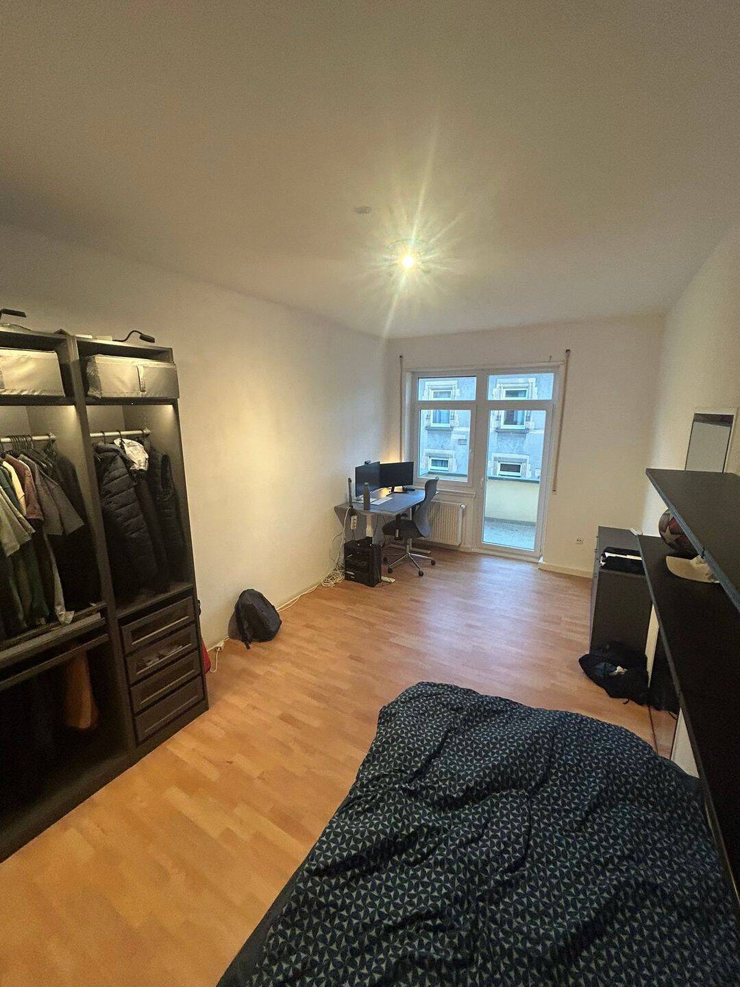 Helles WG-Zimmer mit eigenem Balkon in ruhiger Altbau-Gegend, 68167 Mannheim (Neckarstadt Wohlgelegen)