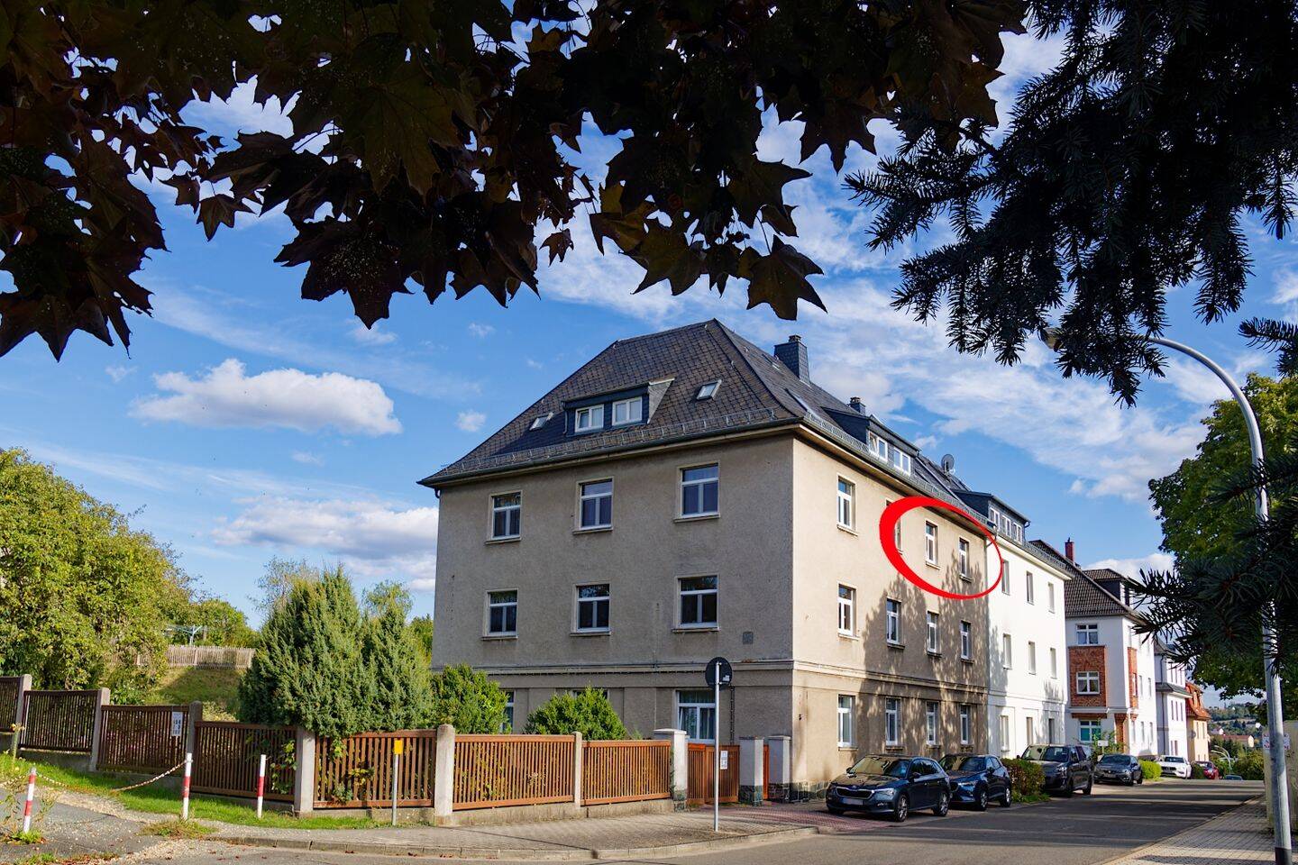 Stilvolle Altbauwohnung mit EBK in einer der gefragtesten Wohnlagen von Greiz, 7973 Greiz