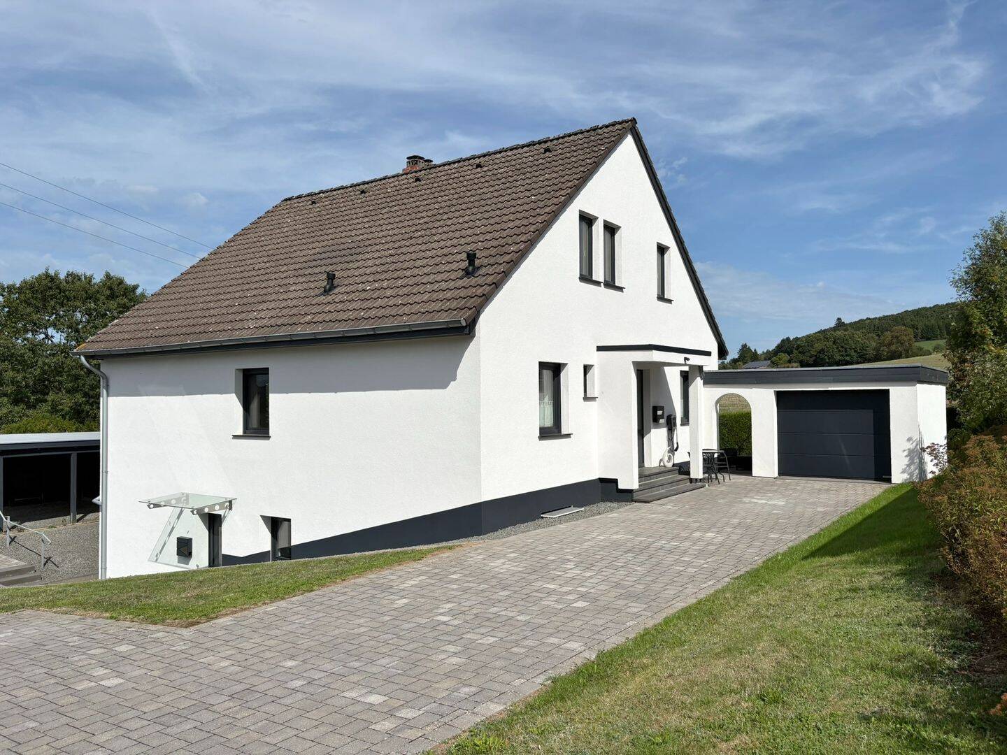 **Fast wie neu: Großzügiges Einfamilienhaus mit Einliegerwohnung**, 54597 Pronsfeld