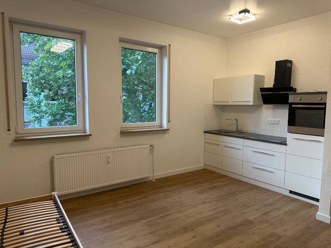 1-Zimmer Wohnung neu renoviert mit Küche, 90439 Nürnberg (Großreuth bei Schweinau Schweinau Sankt Leonhard Sündersbühl)