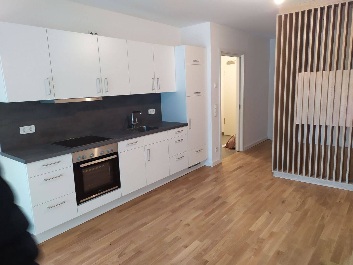 Moderne 1,5-Zimmer Erdgeschosswohnung mit Terrasse, EBK und Stellplatz, 85716 Unterschleißheim
